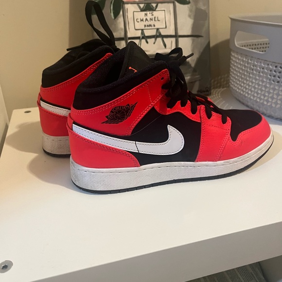 JORDANS FOR SALE! - Picture 3 of 4